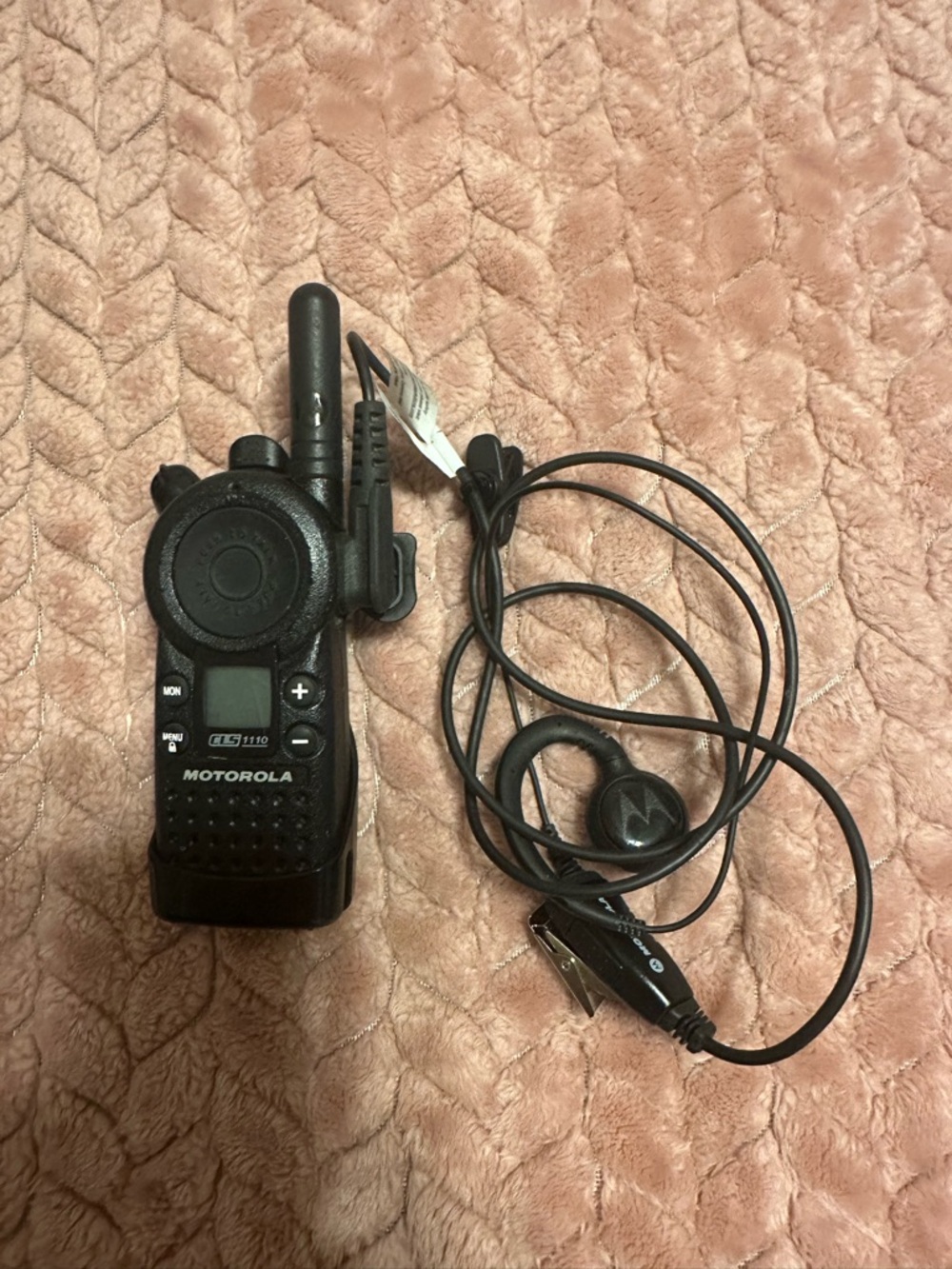 Motorola CLS1110 UHF Business Two-Way Radio w/ Earpiece